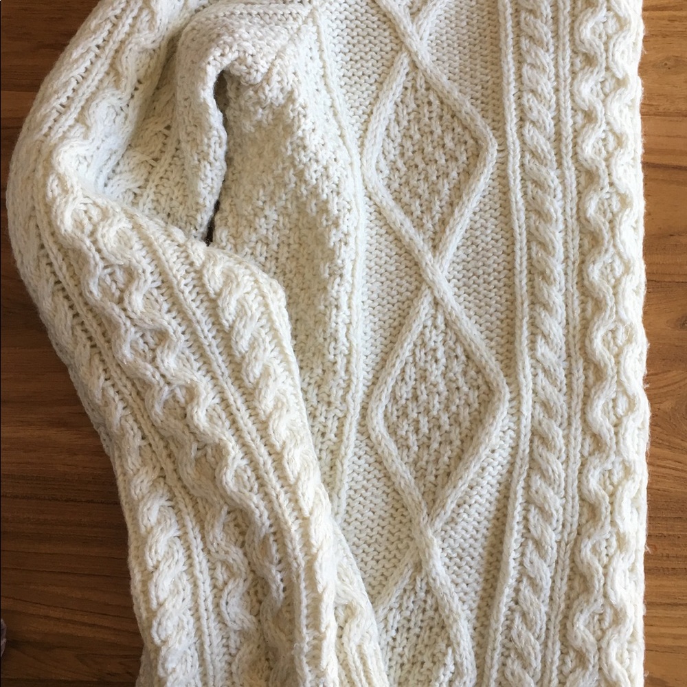 Sweater - Picture 2 of 4